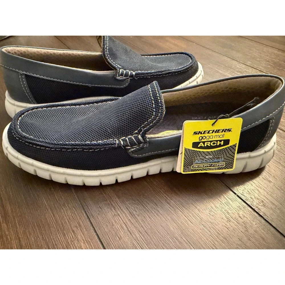 Skechers Mens Classic Fit Navy Slip On Shoes Goga Mat Arch 204128 NVY Size 8